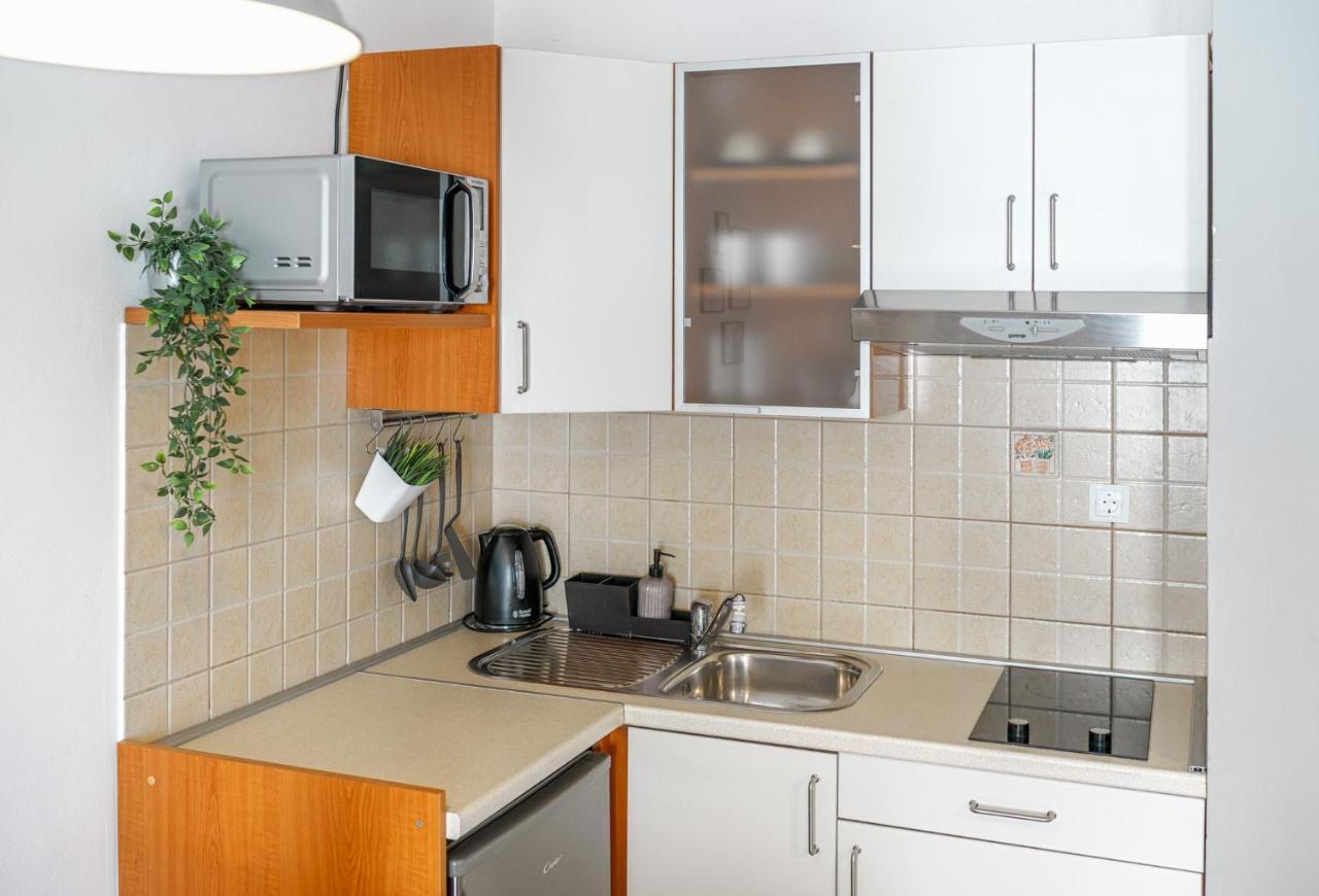 Family Petrov Apartments Vodice Zewnętrze zdjęcie