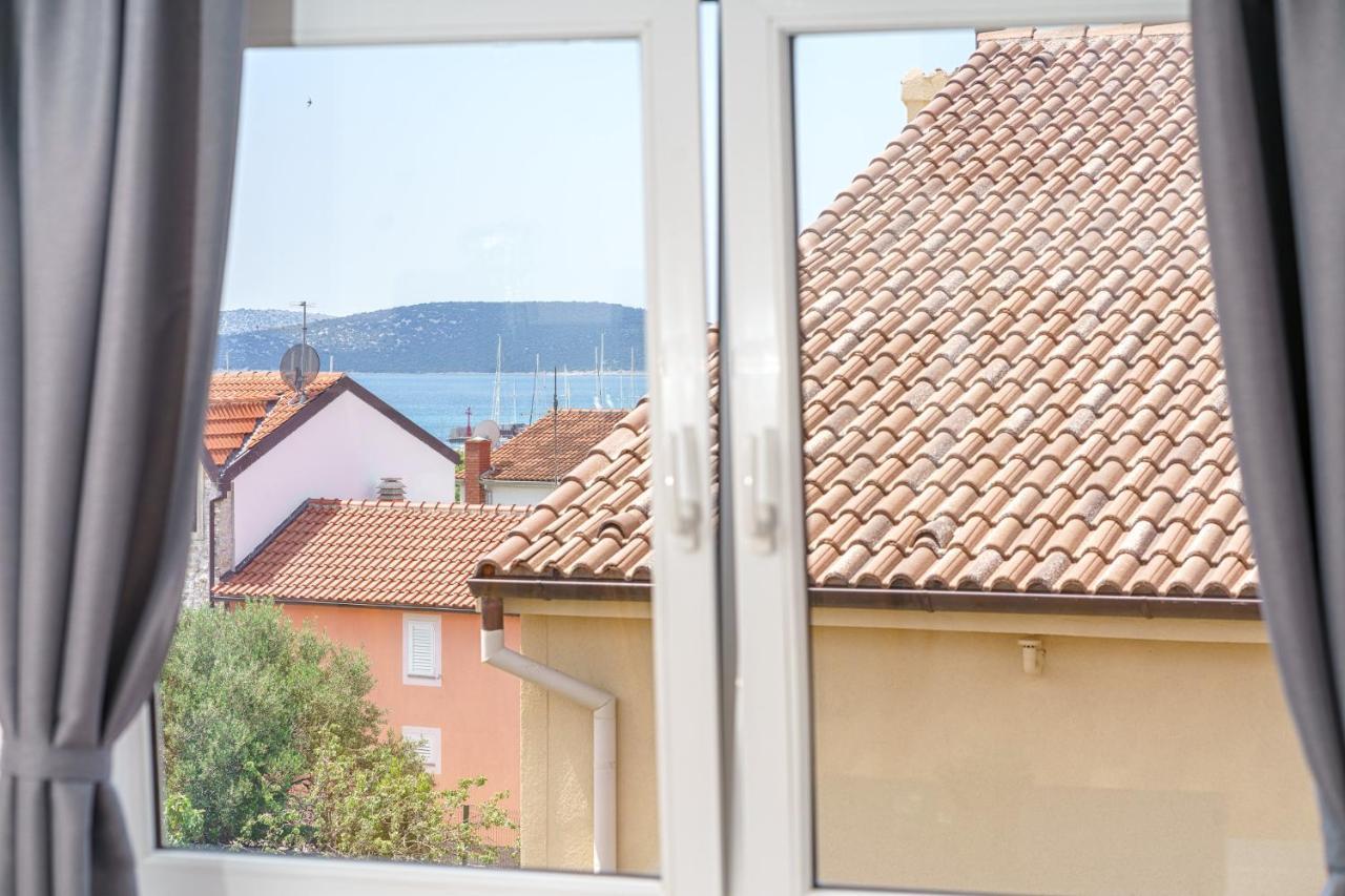 Family Petrov Apartments Vodice Zewnętrze zdjęcie