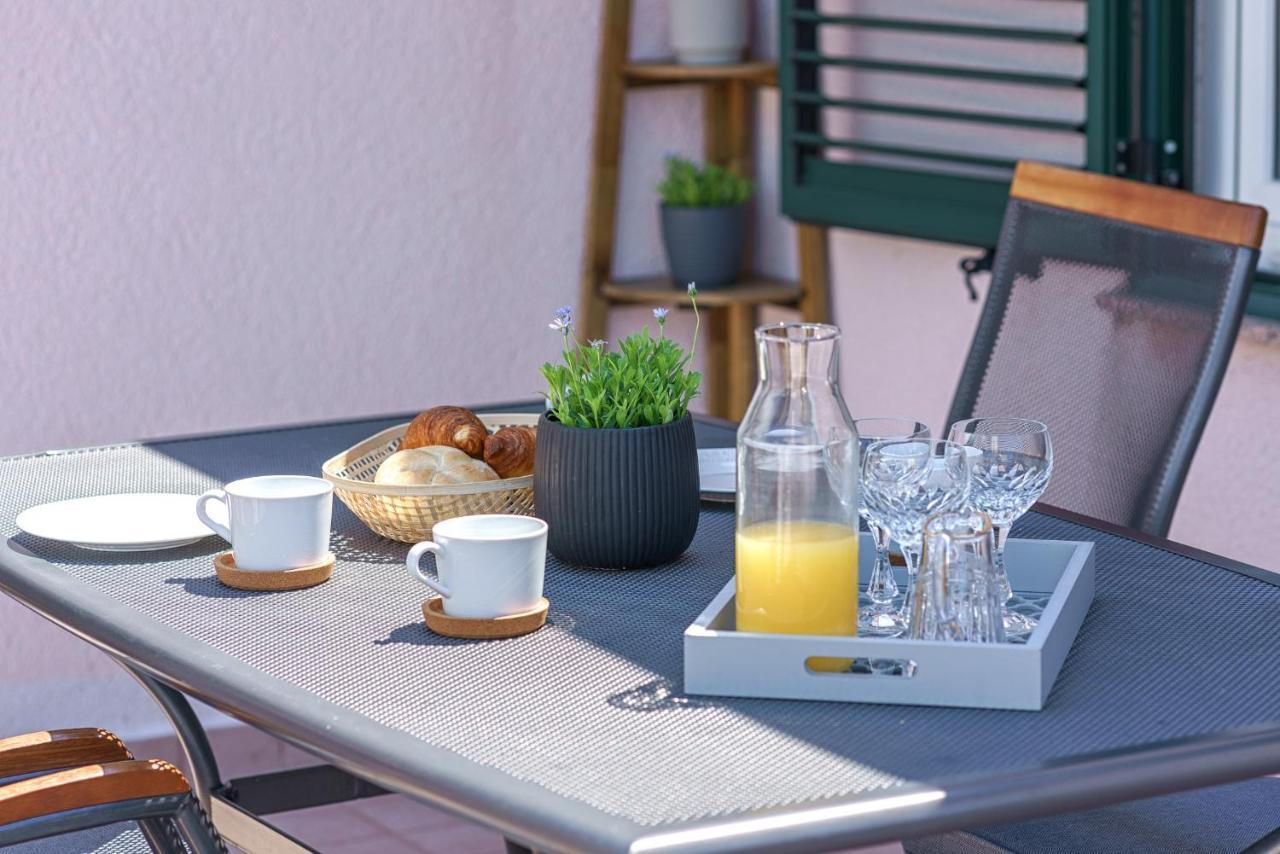 Family Petrov Apartments Vodice Zewnętrze zdjęcie