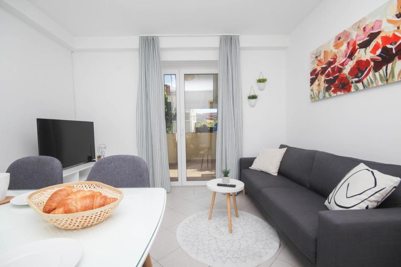 Family Petrov Apartments Vodice Zewnętrze zdjęcie