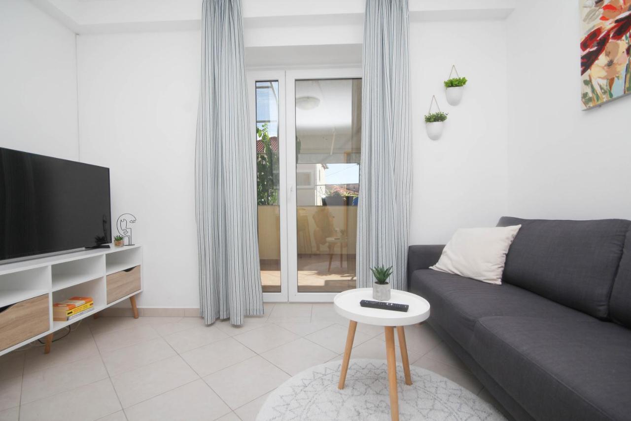 Family Petrov Apartments Vodice Zewnętrze zdjęcie