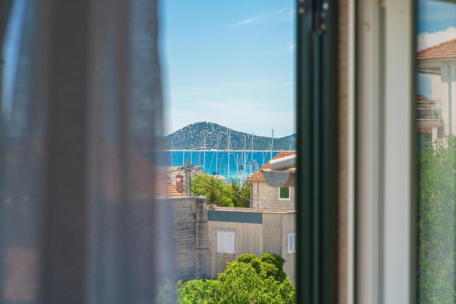 Family Petrov Apartments Vodice Zewnętrze zdjęcie