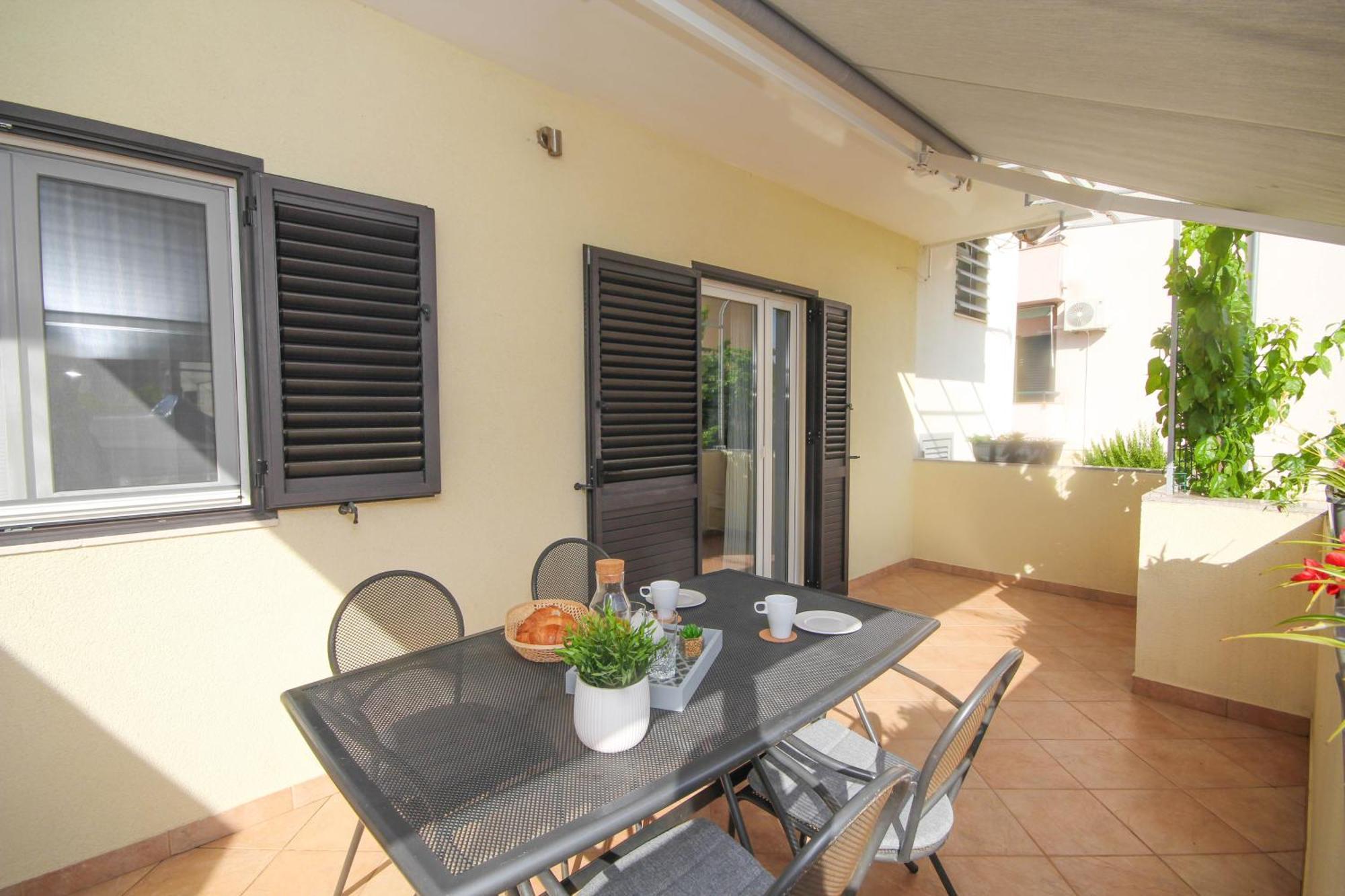 Family Petrov Apartments Vodice Pokój zdjęcie