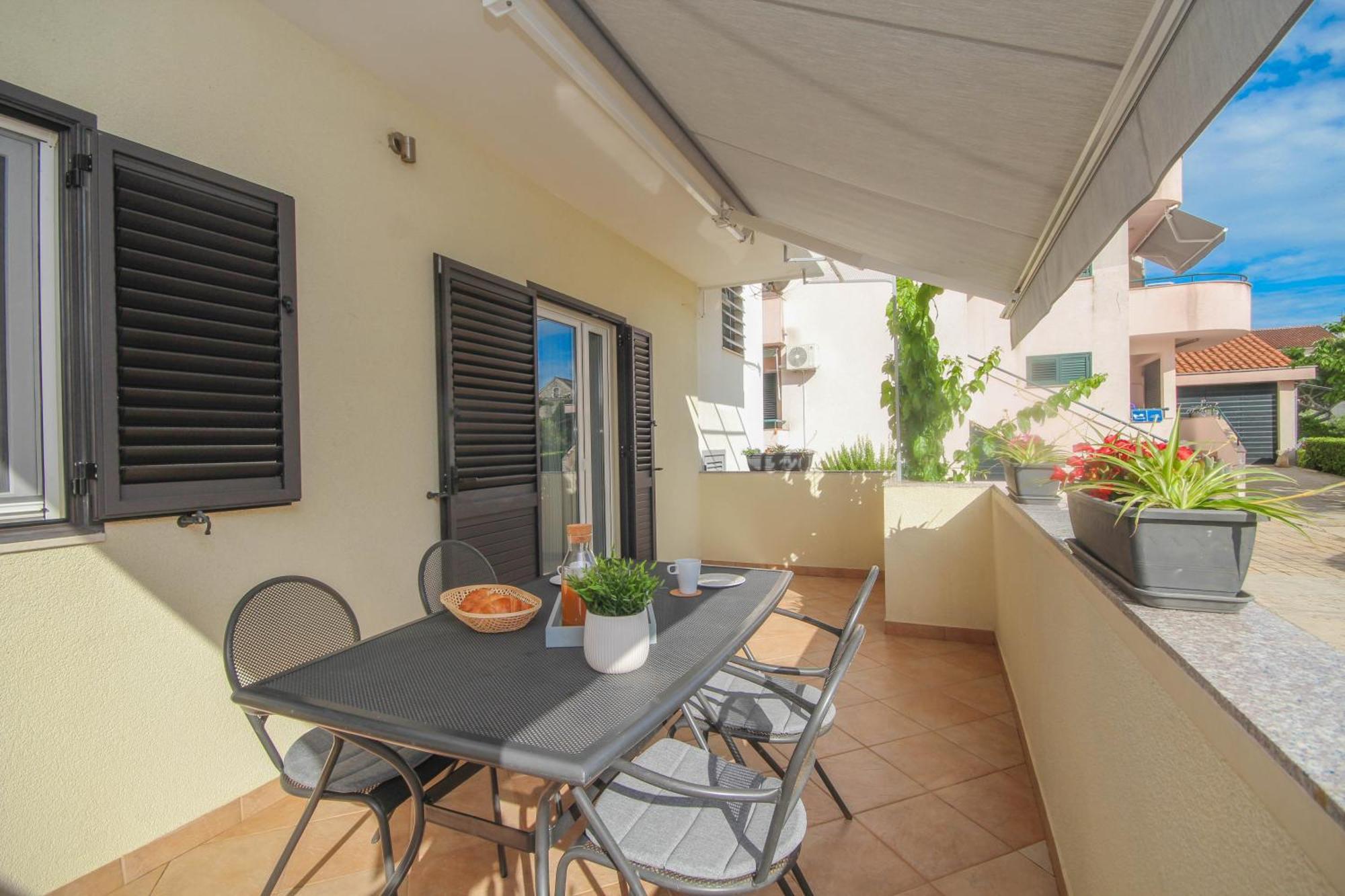 Family Petrov Apartments Vodice Pokój zdjęcie