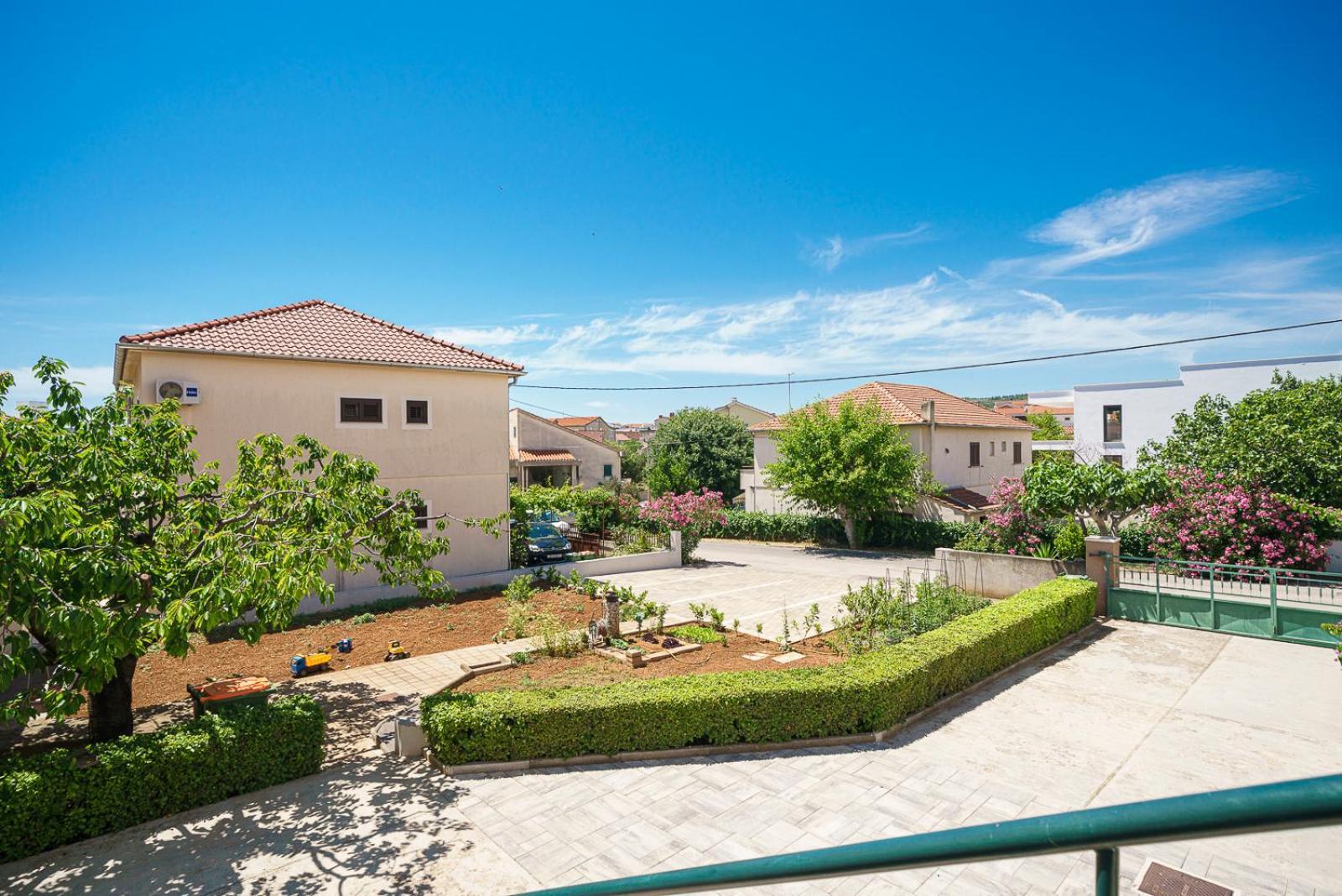 Family Petrov Apartments Vodice Zewnętrze zdjęcie