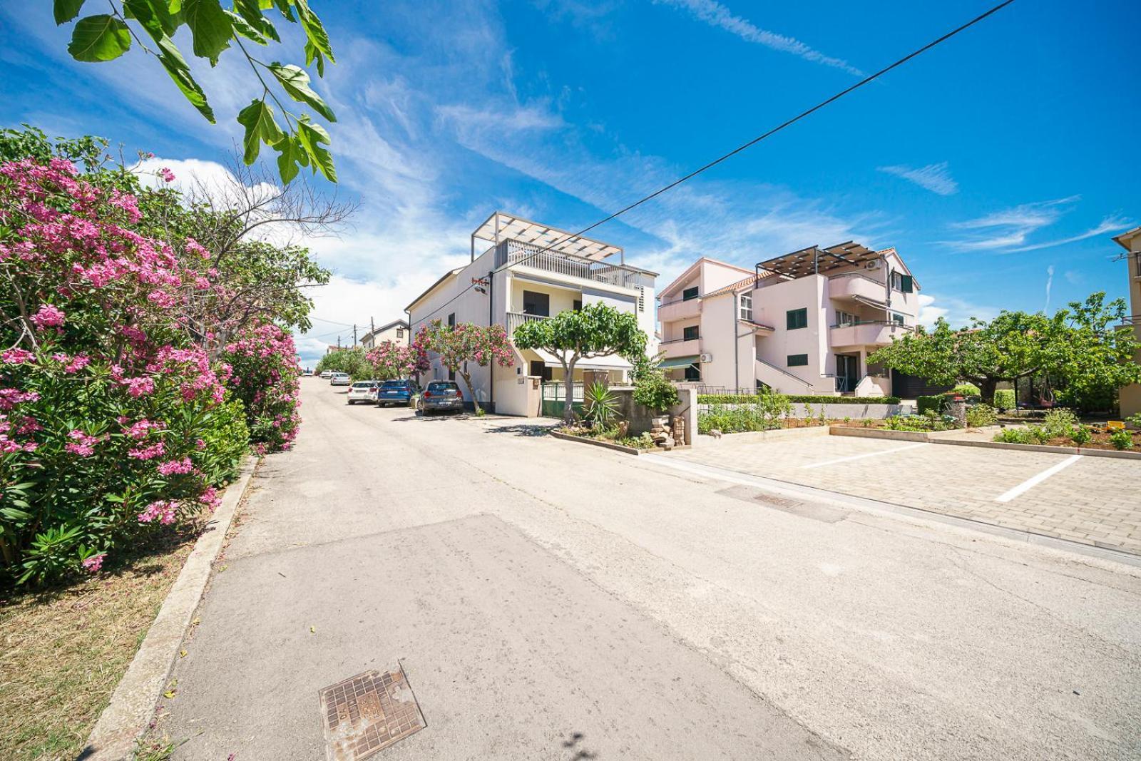 Family Petrov Apartments Vodice Zewnętrze zdjęcie